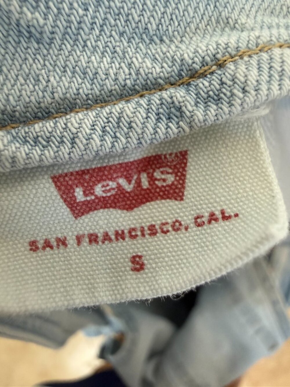 Levi's Denim Overall Dress Bib Jumper Pinafore Light Wash Y2K 90s Small - Picture 8 of 11